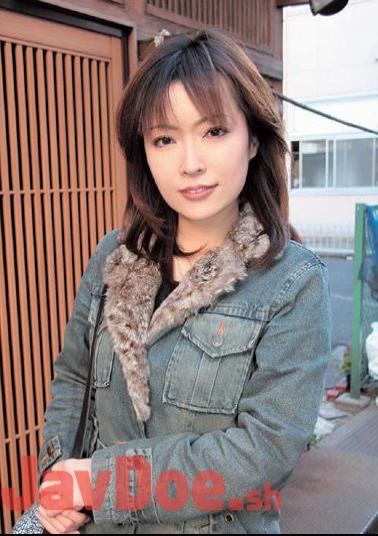 CYAS-003 Married Woman Buying File 3