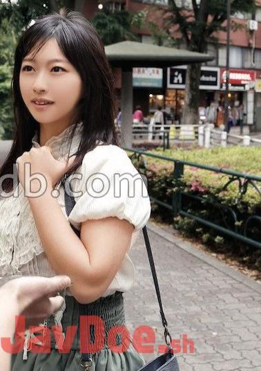 FC2PPV-4289217 Personal A Young Wife With Beautiful Skin And Beautiful Breasts Who Lives Alone And Lives A Carefree Life.