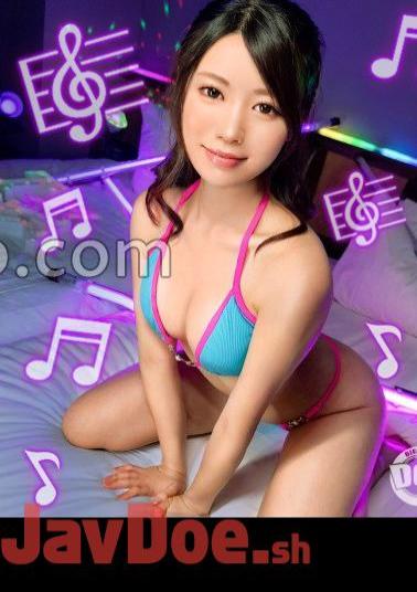 MAAN-951 Beautiful Butt Pianist Who Can't Stop The Divine Symphony A Pervert Singer-songwriter Who Has A Neat Appearance But Is Actually A Chubby Guy Plays And Sings With Fun!