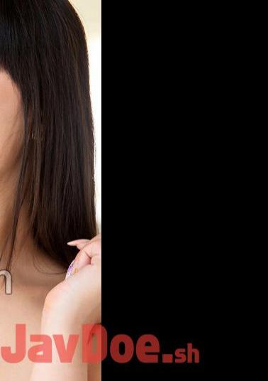 COM-403 A Mature Woman With A Big Ass Who Masturbates With A Is Good At