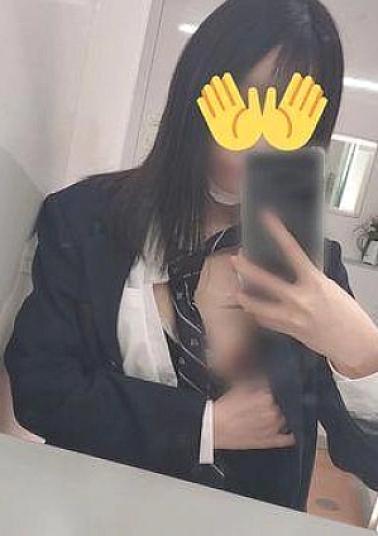 Mosaic EBWH-132 The Company President's Wife Suddenly Fell Into The Adult Entertainment Business After Going Bankrupt, And The Employees Of The Subcontractor Company That Her Husband Used Heavily Found Out About Her And Forced Her To Provide Illegal Services, Including 20 Creampies Alice Nanase