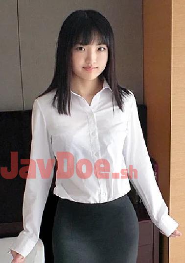SIRO-4305 First Time Soft Breasts Slim Body Shaking Non-Stop A newly graduated girl who moved to Tokyo still has a lot of innocence left. Her way of climaxing with her abs tensed is incredibly obscene.. Applied for AV through the netAV Experience Shoo